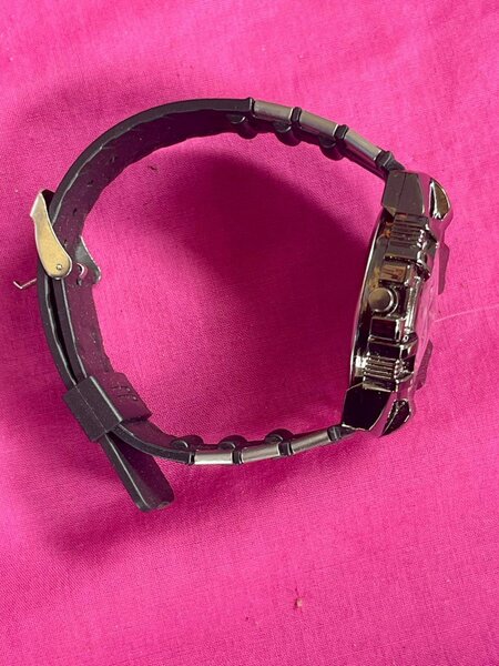 Montre homme élégante en acier