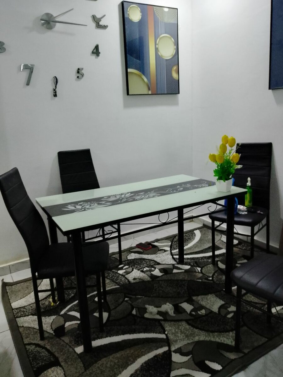 Table à Manger Moderne