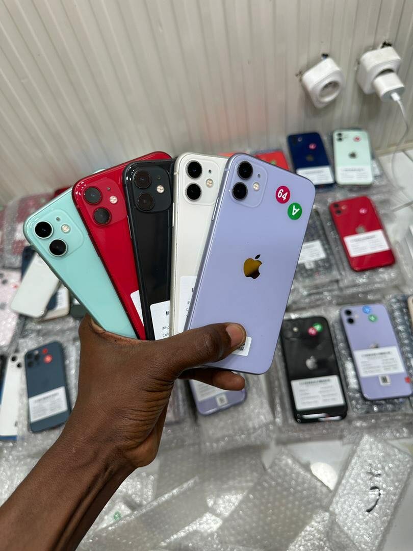 iPhone 11 quasi neuf