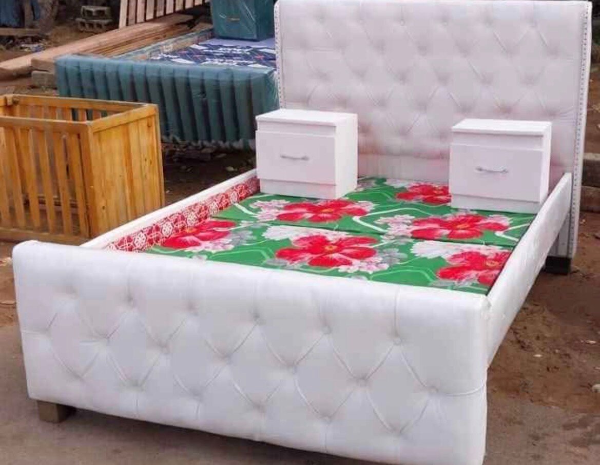 Lits Design en Velours Élégant