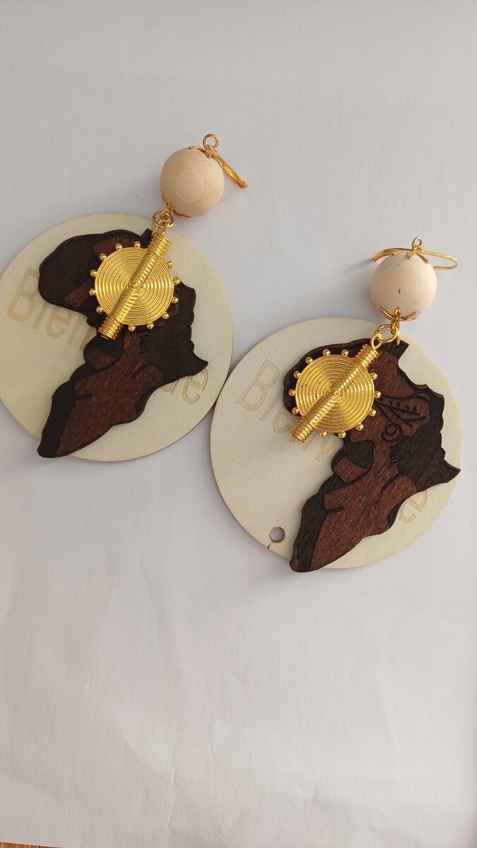 Boucles d'oreilles Afrique bois et or