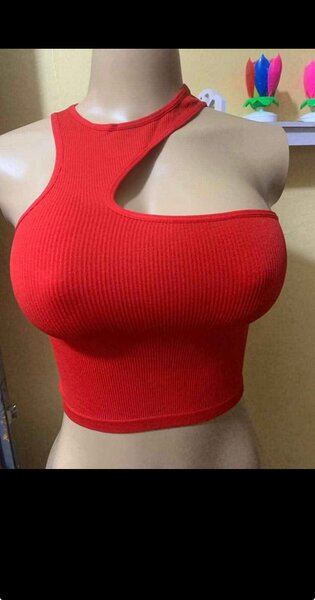 Top asymétrique femme tendance