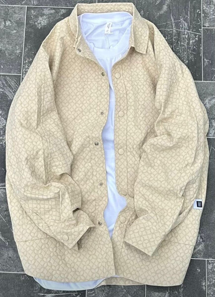 Chemises stylées pour hommes