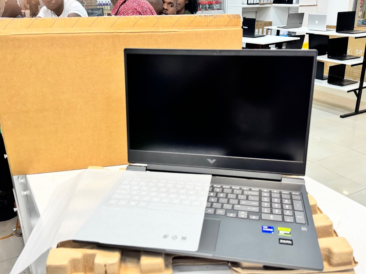 HP VICTUS GAMING LAPTOP