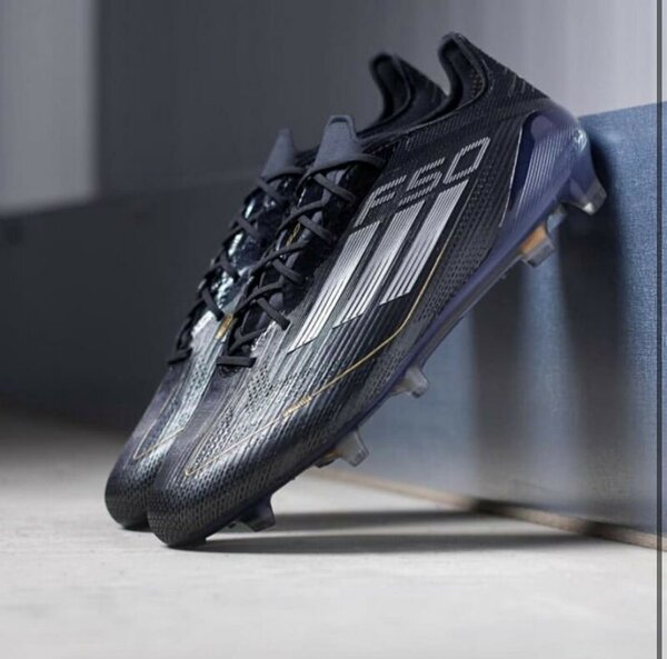 Chaussures de football F50