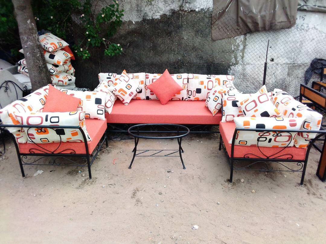 Fauteuil métallique