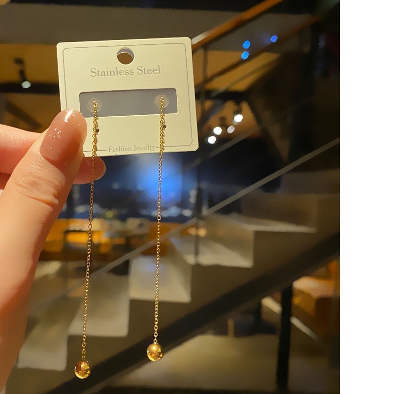 Minimalist string earrings