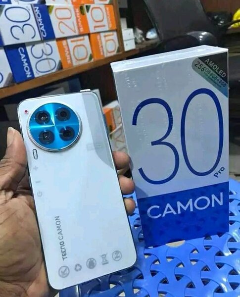 Tecno Camon 30 Pro - Smartphone