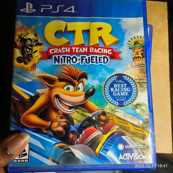 CTR Nitro-Fueled PS4 cd