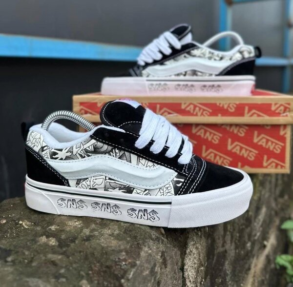 Baskets Vans Noir et Blanc