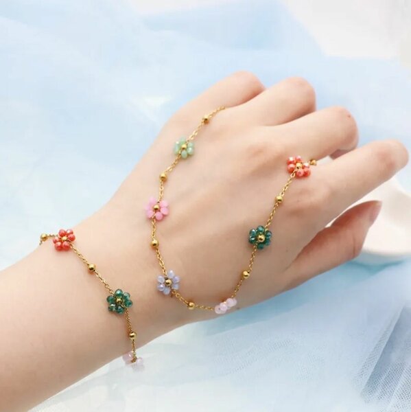 Floral Beaded Jewelry Set