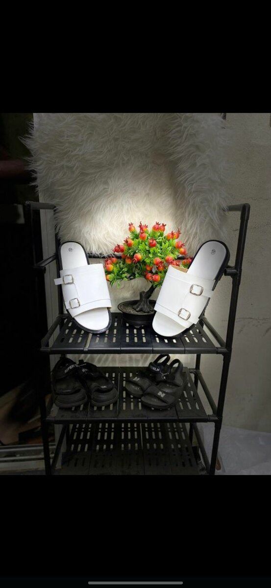 Claquettes élégantes pour hommes