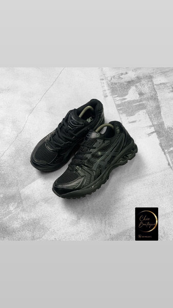 Chaussures basket ASICS