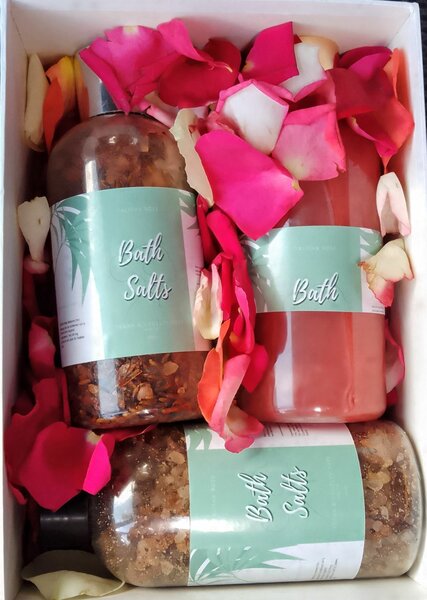 Spa day hamper