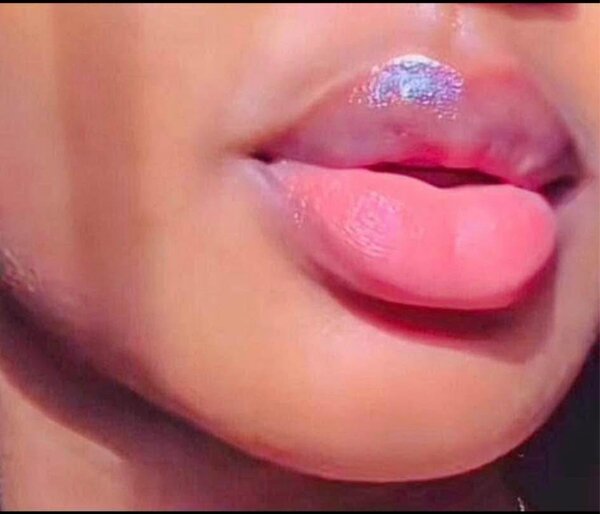 Gloss à lèvres hydratant