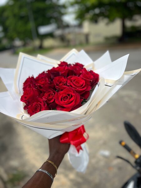 Bouquet de roses rouges élégantes