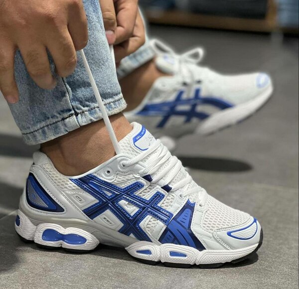 Chaussure asics