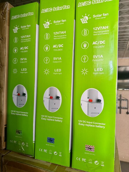 IWIN Rechargeable Solar standing fan. 7hrs