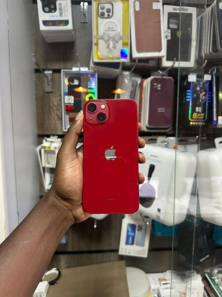 IPhone 13 rouge  neuf