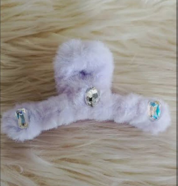 Pince à cheveux peluche strass