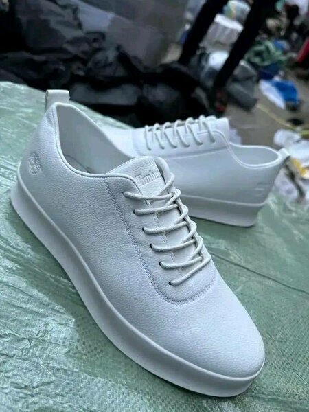 Sneakers blancs en cuir