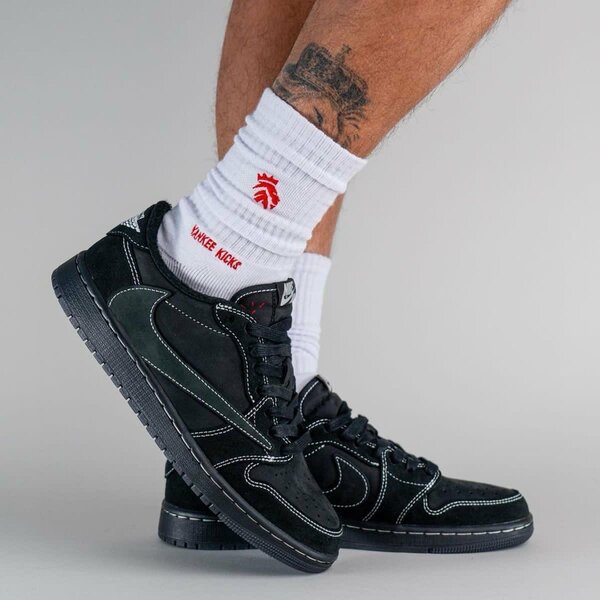 Baskets noires en daim