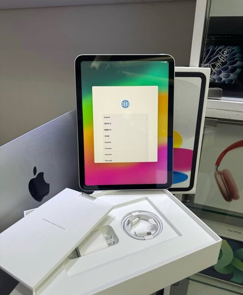 iPad 10th Generation 64Gb