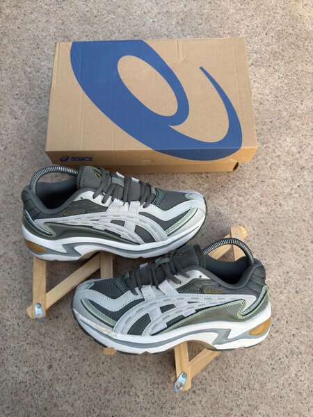 Chaussures de sport Asics élégantes