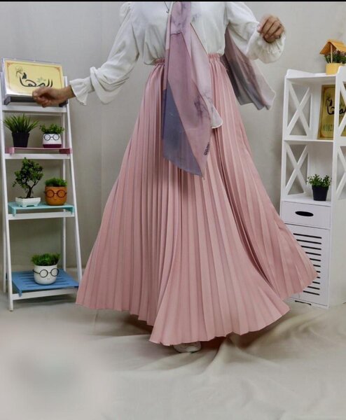 Jupe longue plissée élégante