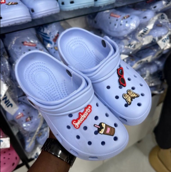 crocs for women, blue