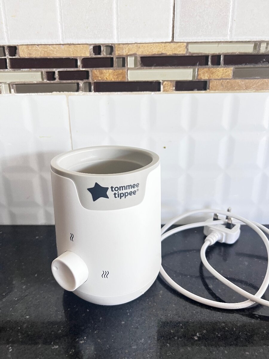 Tommee Tippee feeding bottles