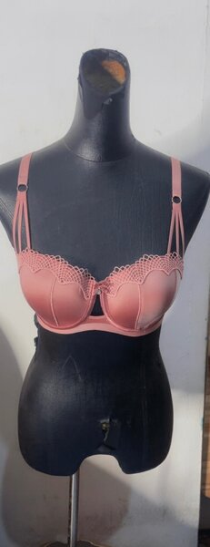 Ladies bra