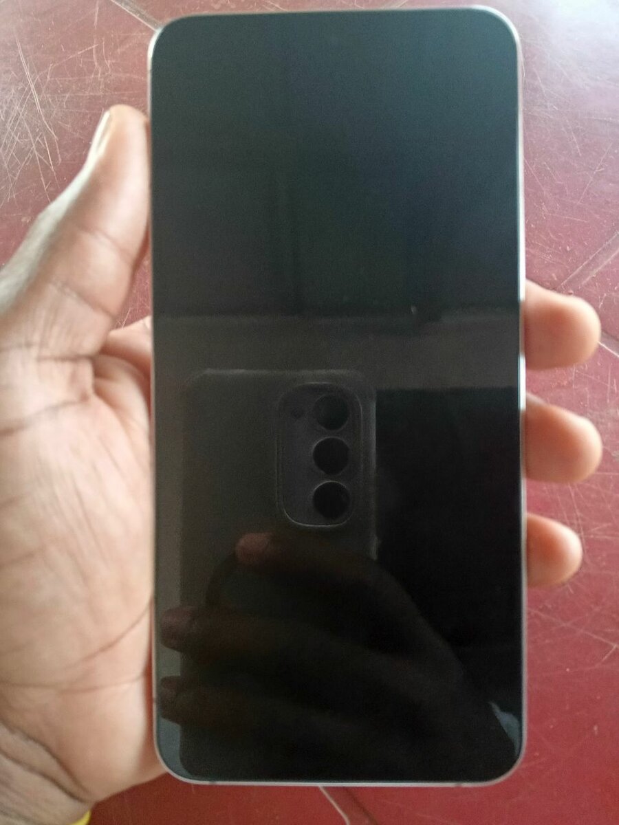 Samsung S22+ 256/8giga ram 5G