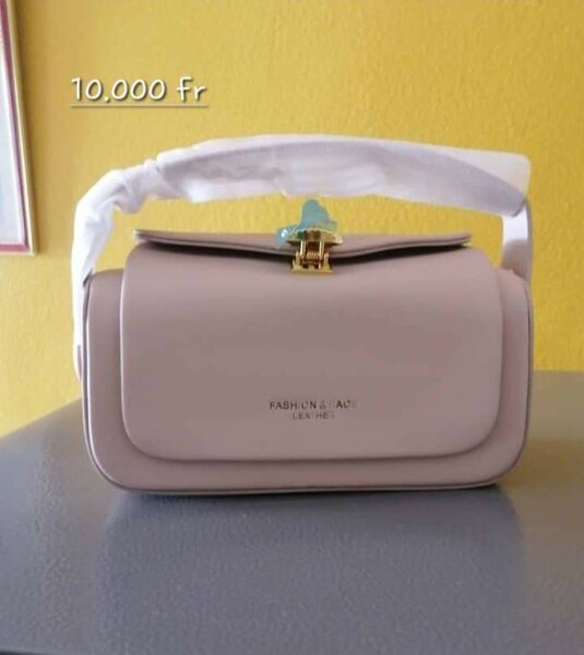 Sac à main élégant en cuir