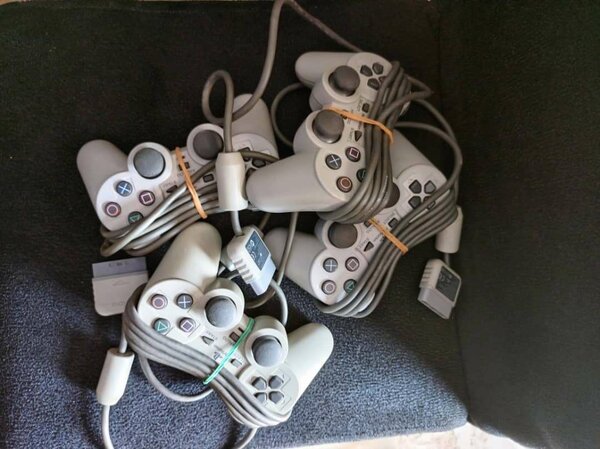 Manette PS2 France aurevoir