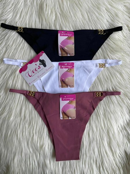 Strings et culottes pour femmes