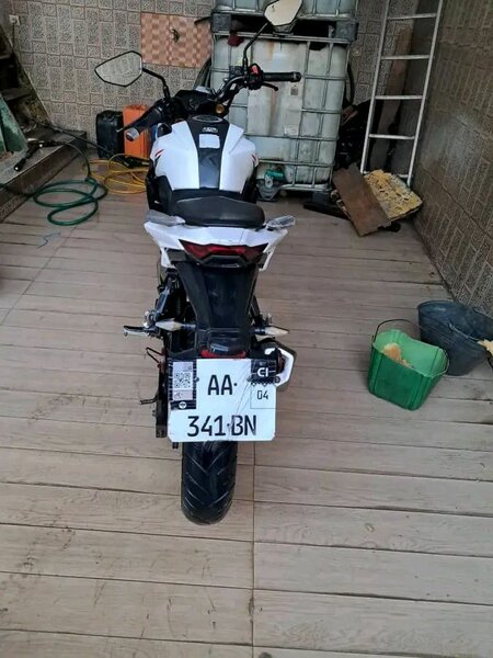 Moto sportive électrique