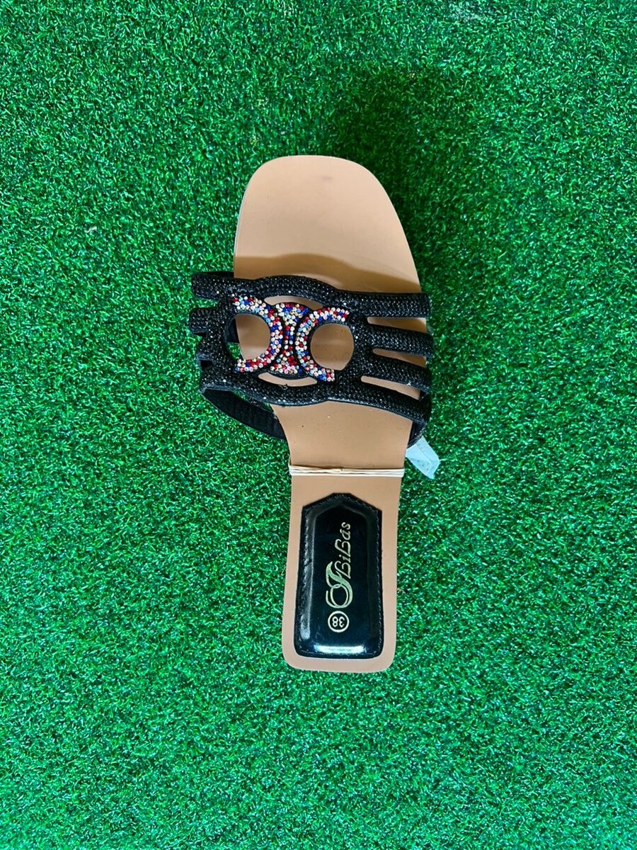 Mules élégantes pailletées