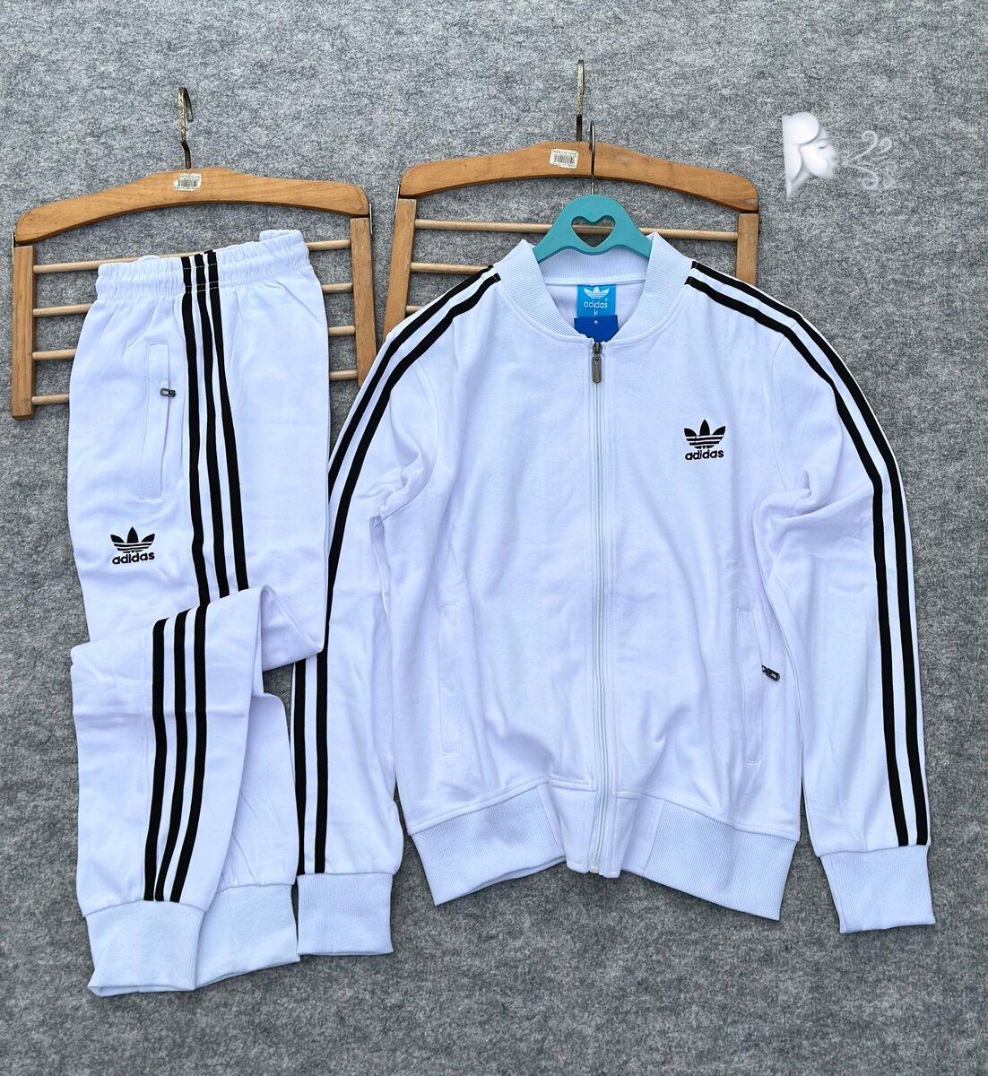 Ensemble de survêtement Adidas