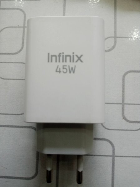 Infinix 100% orignal adopter