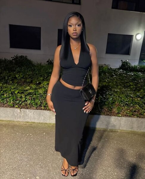 Robe élégante noire femme