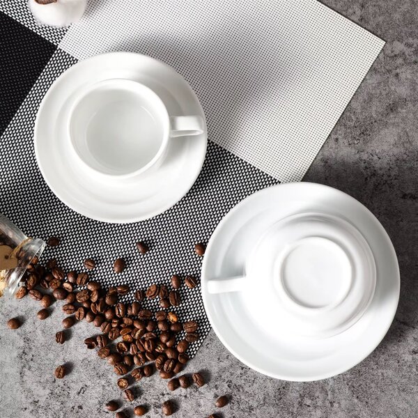 Tasse à café en porcelaine