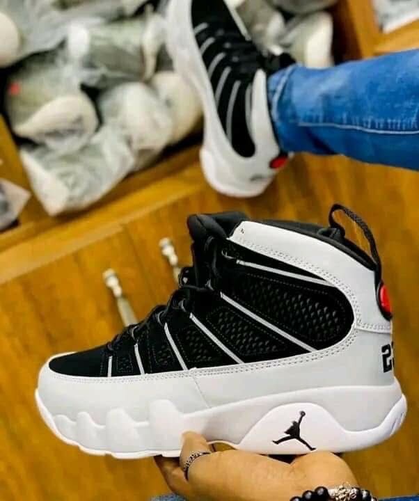 AIR JORDAN 9