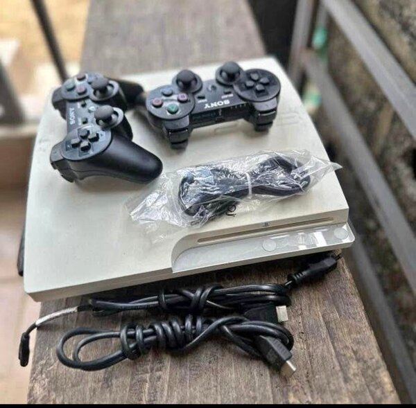 Console Sony PS avec manette