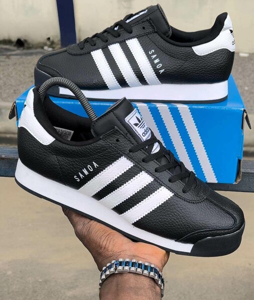 ADIDAS ORIGINALE BALADEUSE