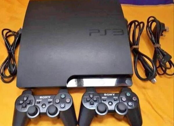 Console PS3 avec Manettes