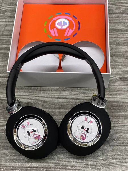 Casque audio design lapin