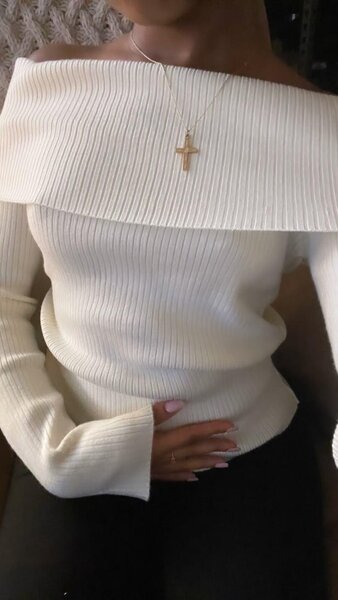 Épinglette croix en or pour femme