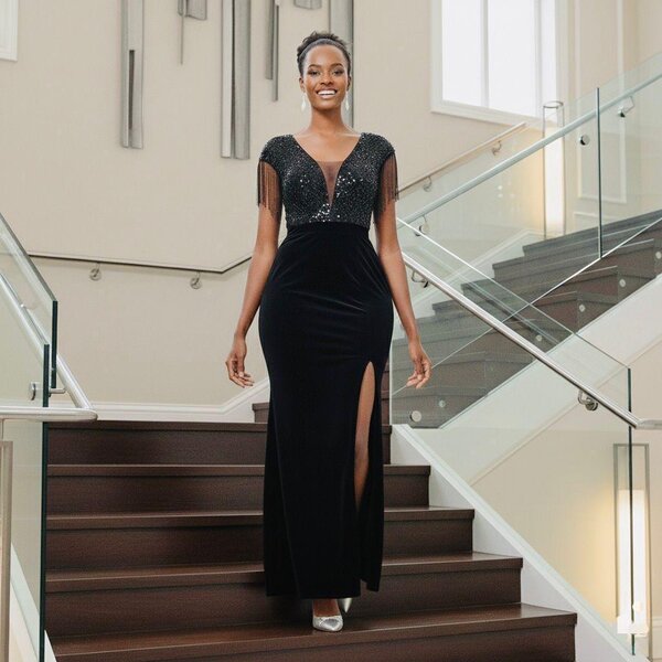 Robe de soirée longue noire ou rouge