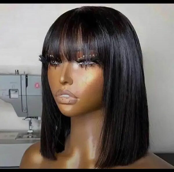 PERRUQUE BOB FRANGÉE ÉLÉGANTE